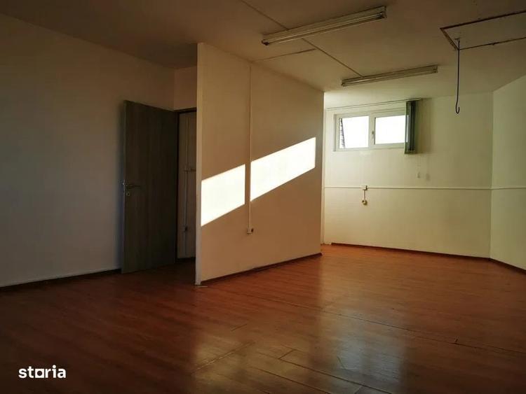 Casă cu 4 camere decomandat în Mureșeni