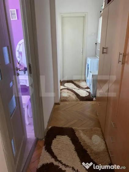 Apartament cu 3 camere semidecomandat, mobilat în Botizului