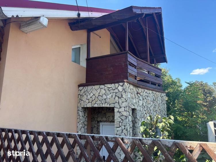 Casă cu 4 camere cu Teren 560 Mp în Bârnova