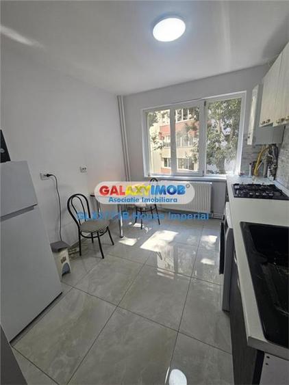 Apartament cu 3 camere decomandat în Iancului