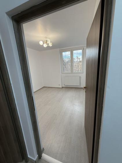 Apartament cu 3 camere în Gojdu