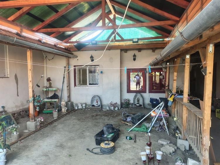 Casă cu 4 camere în Șomoșcheș