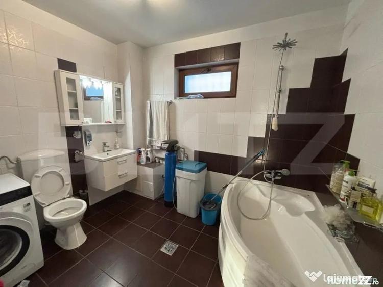 Casă cu 5 camere cu Teren 2300 Mp în Aninoasa