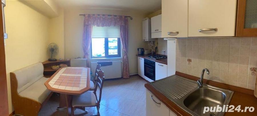 Apartament cu 4 camere decomandat în Mangalia