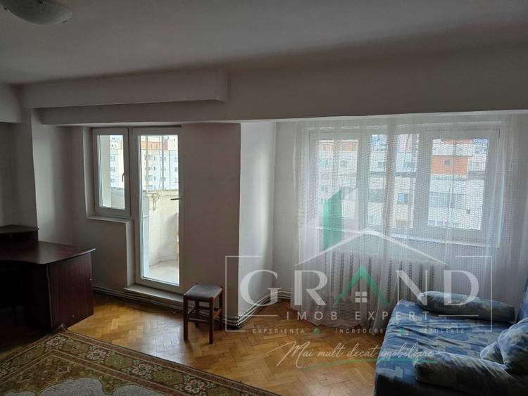 Apartament cu 3 camere decomandat, mobilat în Mărăști