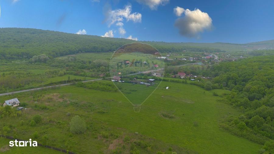 Teren de 855 mp, în Schitu Duca