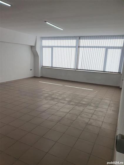 Spațiu comercial, de 15,000 mp, în Central