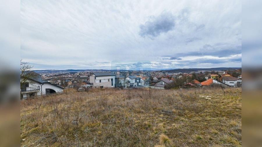 Teren Construcții intravilan de 3409 mp, în Dâmbul Rotund