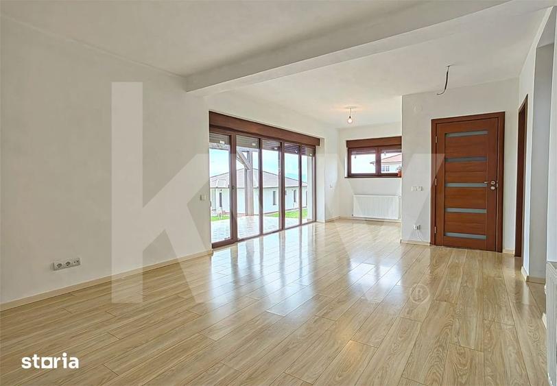 Casă cu 5 camere cu Teren 372 Mp în Est