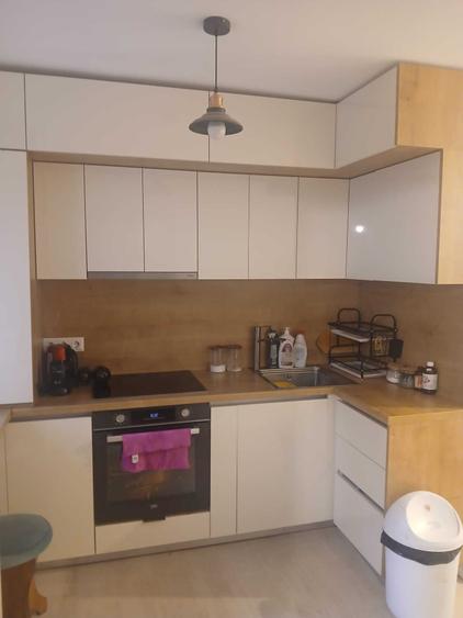 Apartament cu 3 camere decomandat în Micro 15