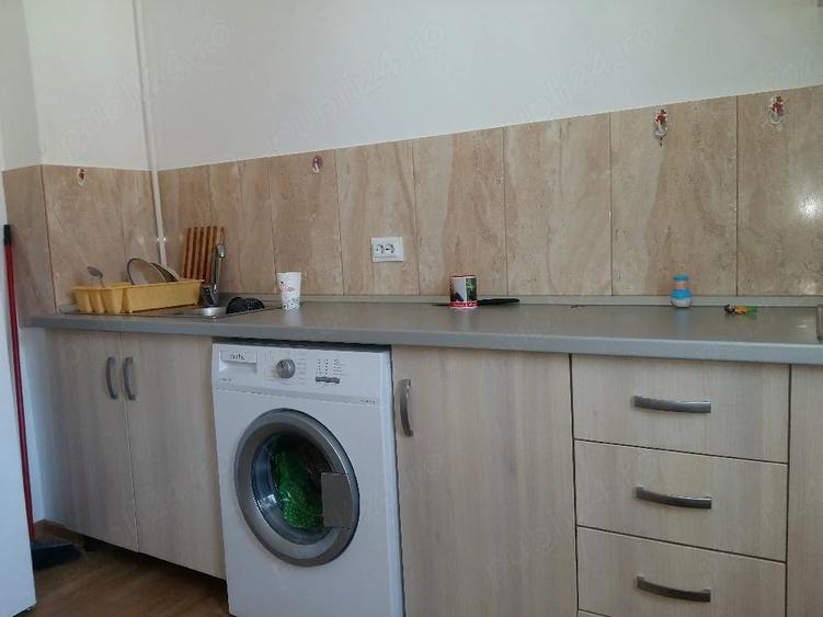 Garsonieră decomandată în Albota