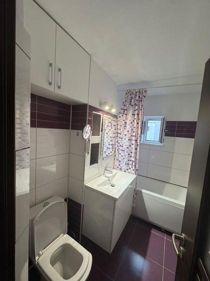 Direct proprietar Inchiriez apartament pe termen lung. Apartament in zona Dacia, decomandat, 2 camere, o ba - 8