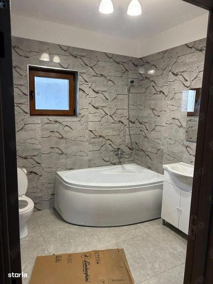 Casă cu 4 camere cu Teren 470 Mp în Sânmihaiu Român