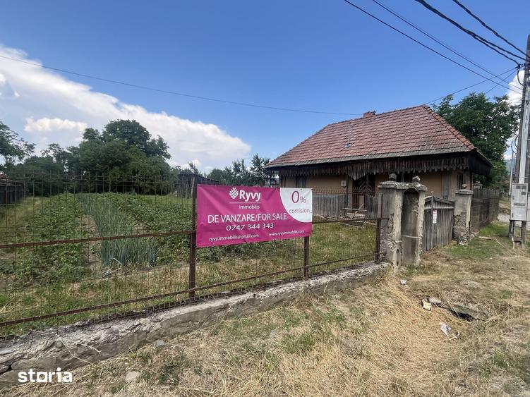 Casă cu 2 camere cu Teren 1424 Mp în Zagon