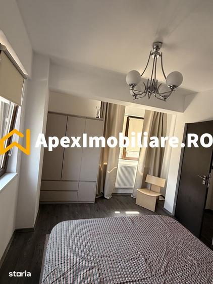 Apartament cu 3 camere semidecomandat în Dămăroaia