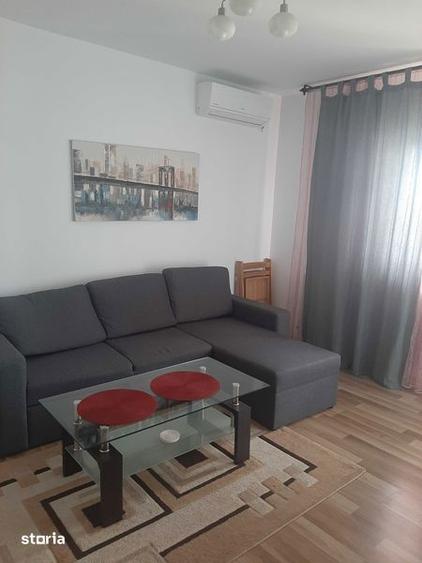 Apartament cu 2 camere decomandat în Titan