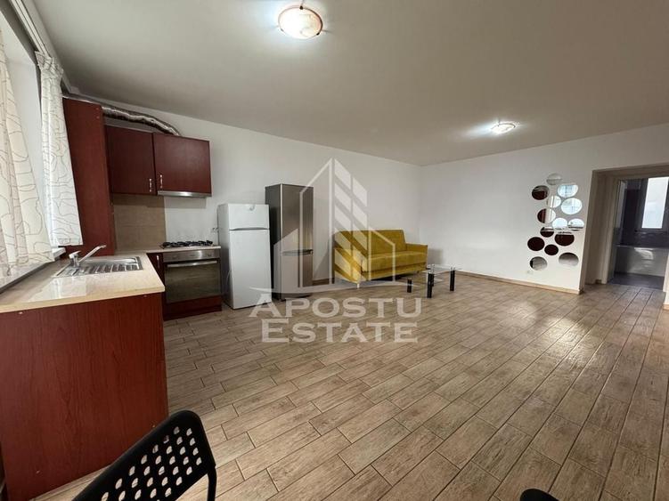 Apartament cu 2 camere decomandat, mobilat în Dumbrăvița