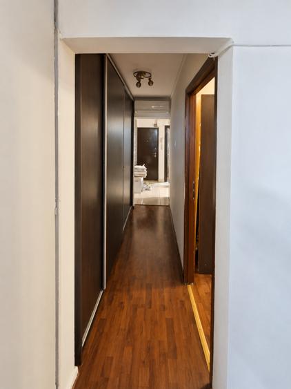 Apartament cu 4 camere, mobilat în Sebastian
