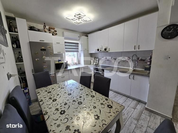 Apartament 3 camere mobilat 2 bai balcon pivnita Mihai Viteazul Sibiu - 11