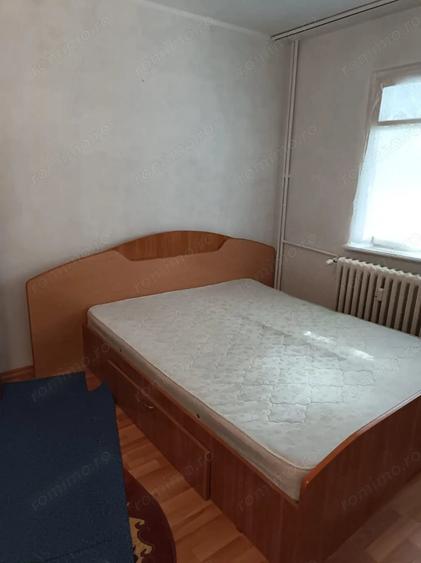 Apartament cu 2 camere decomandat în Micro 13