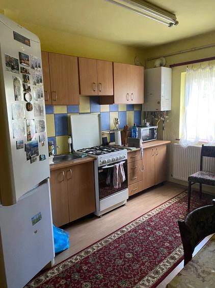 Apartament cu 2 camere semidecomandat în Micro 16
