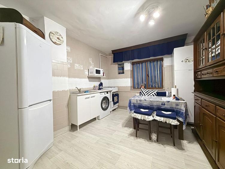 Apartament cu 3 camere, mobilat în Central