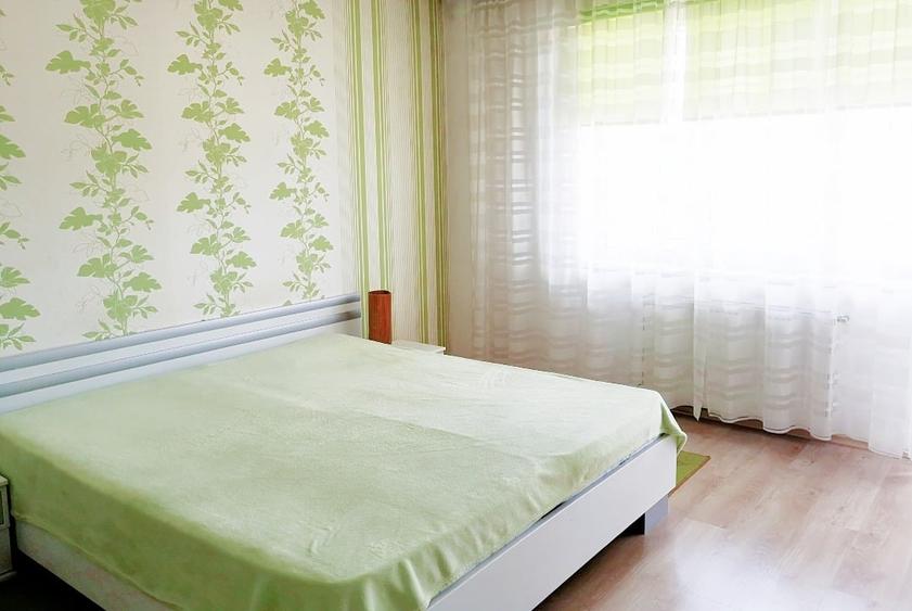Apartament cu 2 camere decomandat, mobilat în Calea Moldovei