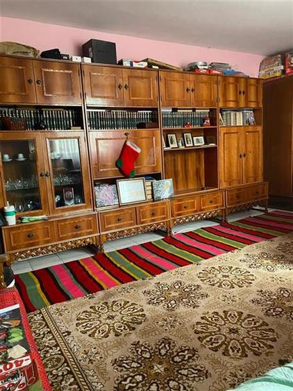 Casă individuală cu 6 camere cu Teren 357 Mp în Calea Severinului