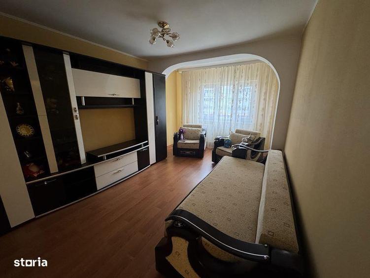 Apartament cu 2 camere decomandat, mobilat în Central