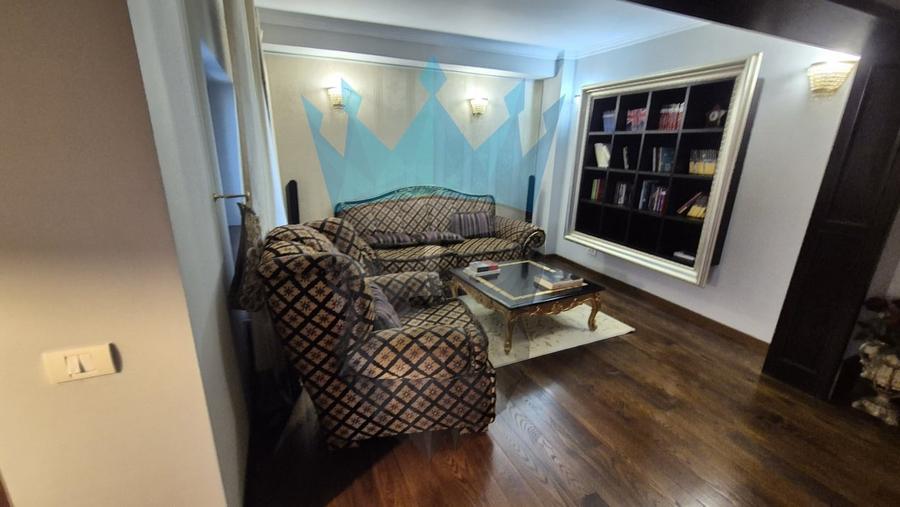 Apartament cu 3 camere decomandat, mobilat în Națiunile Unite