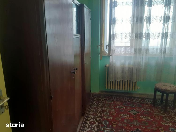 Apartament cu 2 camere semidecomandat în Vatra Luminoasă