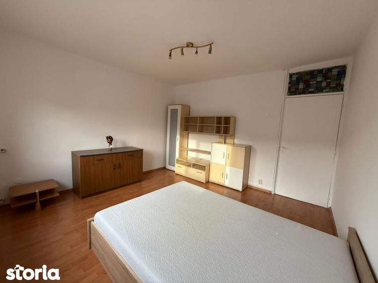 Chirie, apartament, 1 camera, 30 mp, Traian Lalescu Oradea. 250 E/luna - 1
