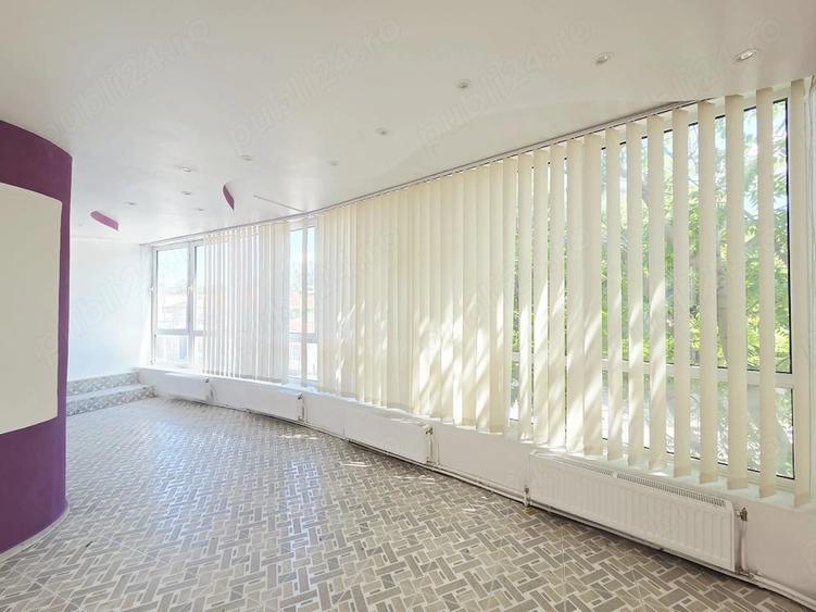 Spațiu comercial, de 210 mp, în Central