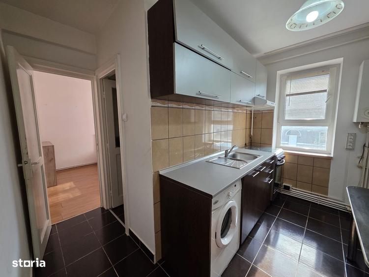 Apartament cu 2 camere decomandat în Deve
