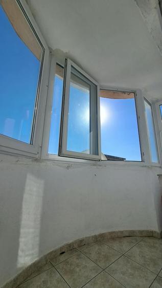 Apartament cu 2 camere semidecomandat, mobilat în Timpuri Noi