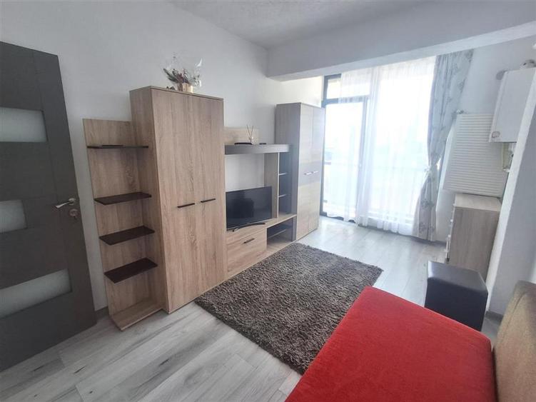 Apartament cu 2 camere semidecomandat în Exterior Sud