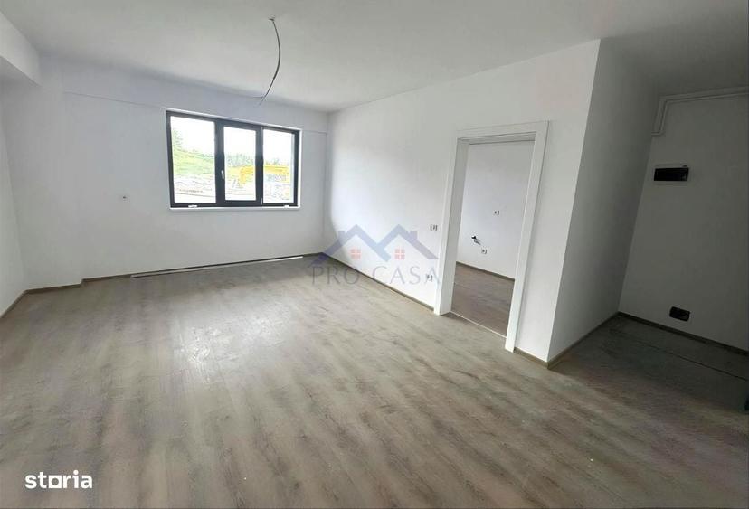 Apartament cu 3 camere în Cetate