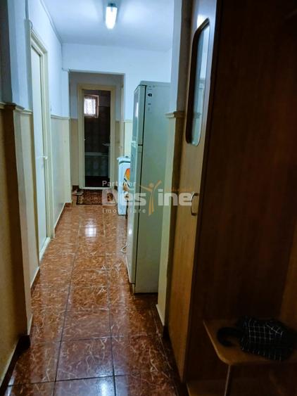 Apartament cu 3 camere de vanzare zona centrala - 11