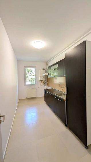 Apartament cu 2 camere decomandat în Titan