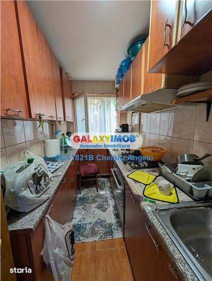 Apartament cu 3 camere decomandat în Giurgiului