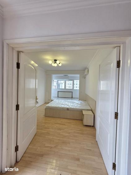 Apartament cu 4 camere în 13 Septembrie