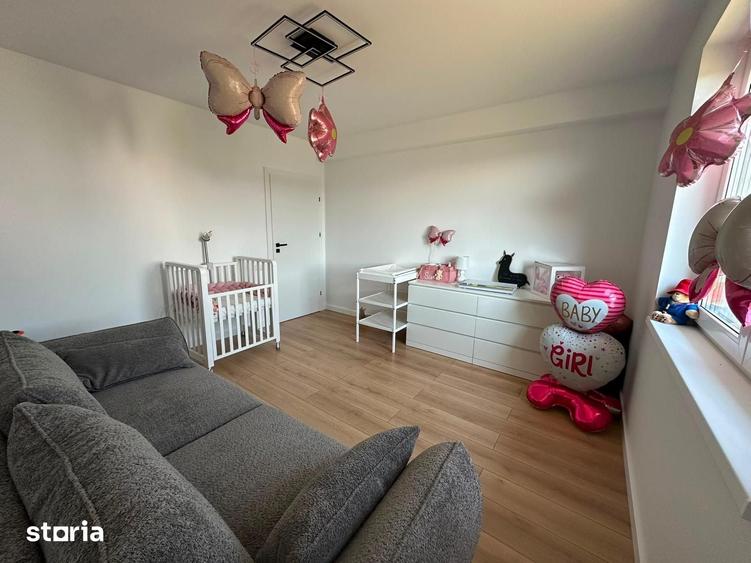 Casă cu 4 camere cu Teren 650 Mp în Domnești