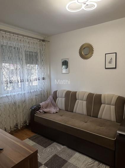 Inchiriez apartament 2 camera Tractorul Brasov