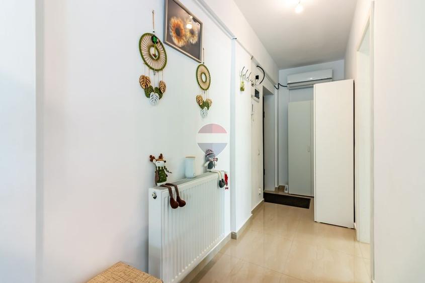 Apartament cu 2 camere decomandat, mobilat în Est