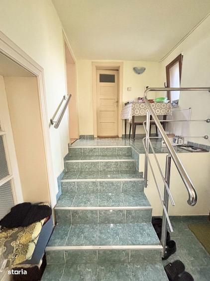 Casă cu 3 camere cu Teren 285 Mp în Cantemir