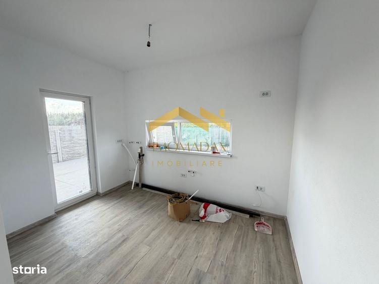 Casă cu 3 camere cu Teren 297 Mp în Bucovăț