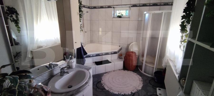 Casă individuală cu 7 camere cu Canalizare în Exterior Vest