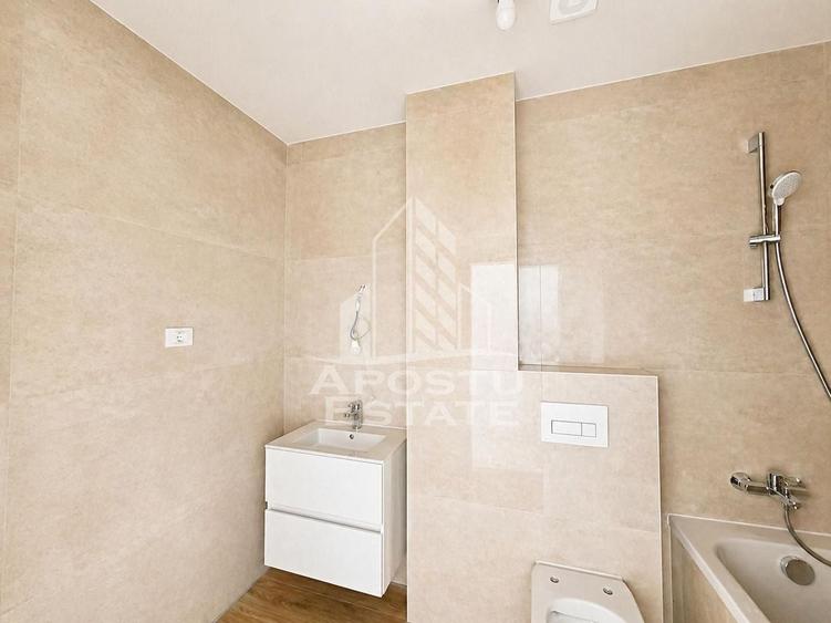 Apartament cu 2 camere semidecomandat în Aradului
