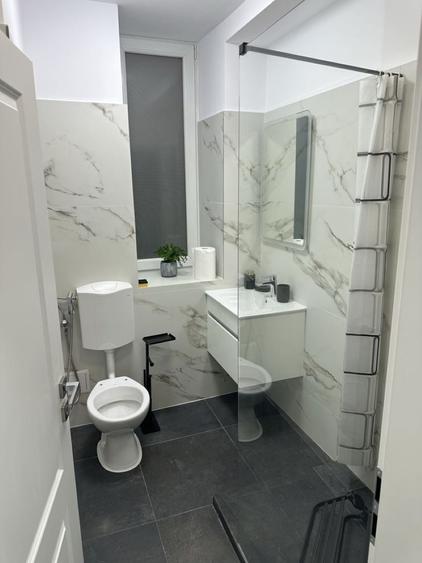 Apartament cu 3 camere, mobilat în Națiunile Unite