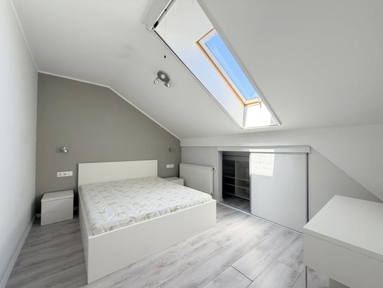 Apartament cu 3 camere decomandat, mobilat în Dumbrăvița